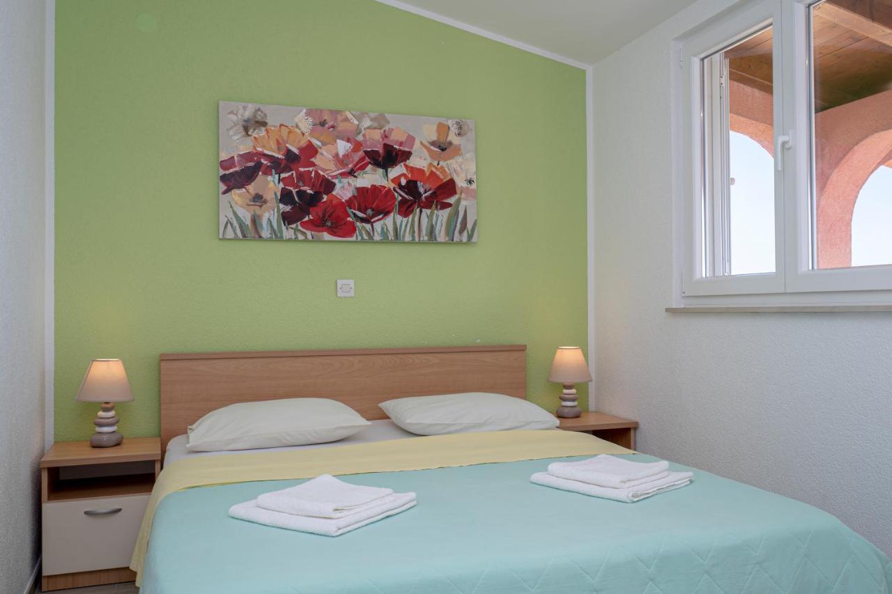 Seaview & Balcony Apartment Petra Jadrija Εξωτερικό φωτογραφία