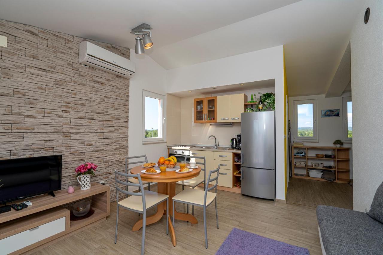 Seaview & Balcony Apartment Petra Jadrija Εξωτερικό φωτογραφία